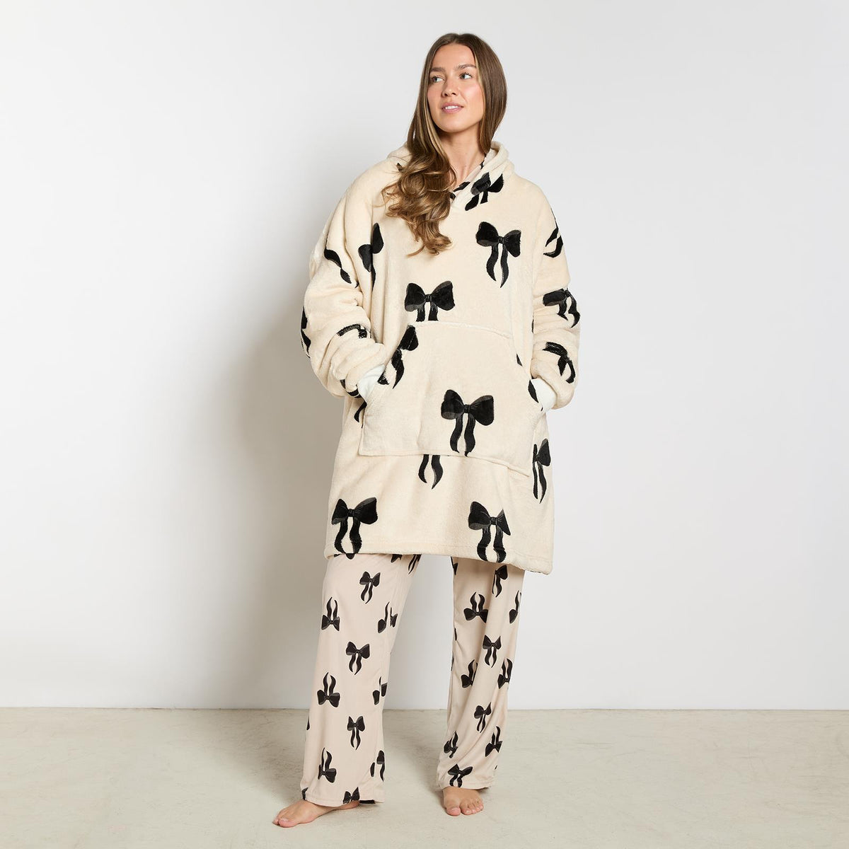 OHS Bows Print Hooded Blanket Adult Kids Sherpa Lined Winter Family Hoodie