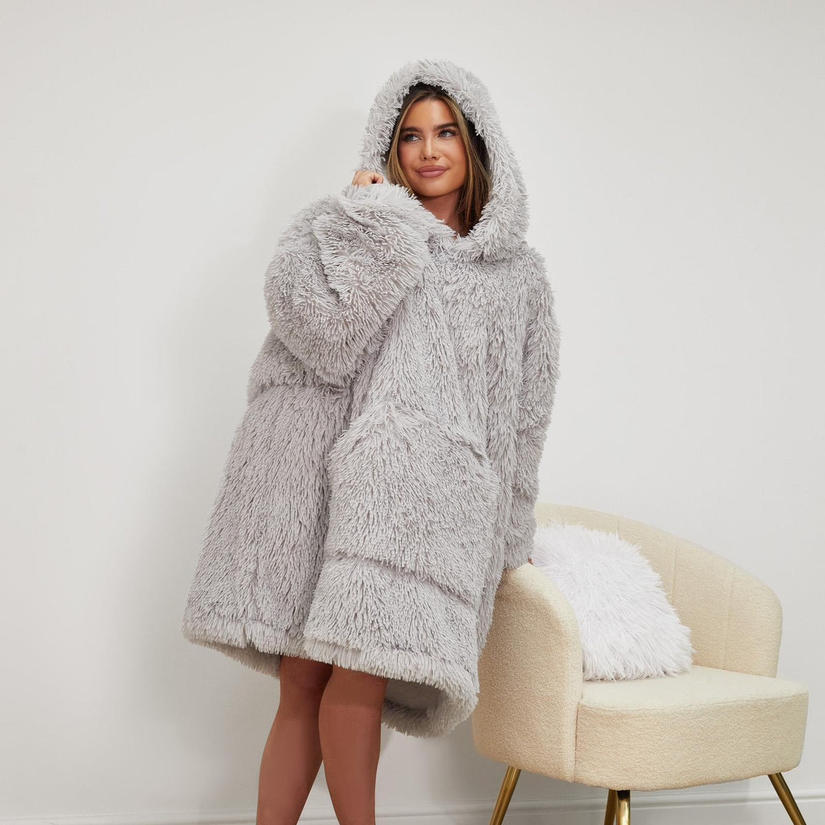 Sienna Fluffy Shaggy Hoodie Blanket Oversize Sherpa Plush Fleece Warm Soft Throw