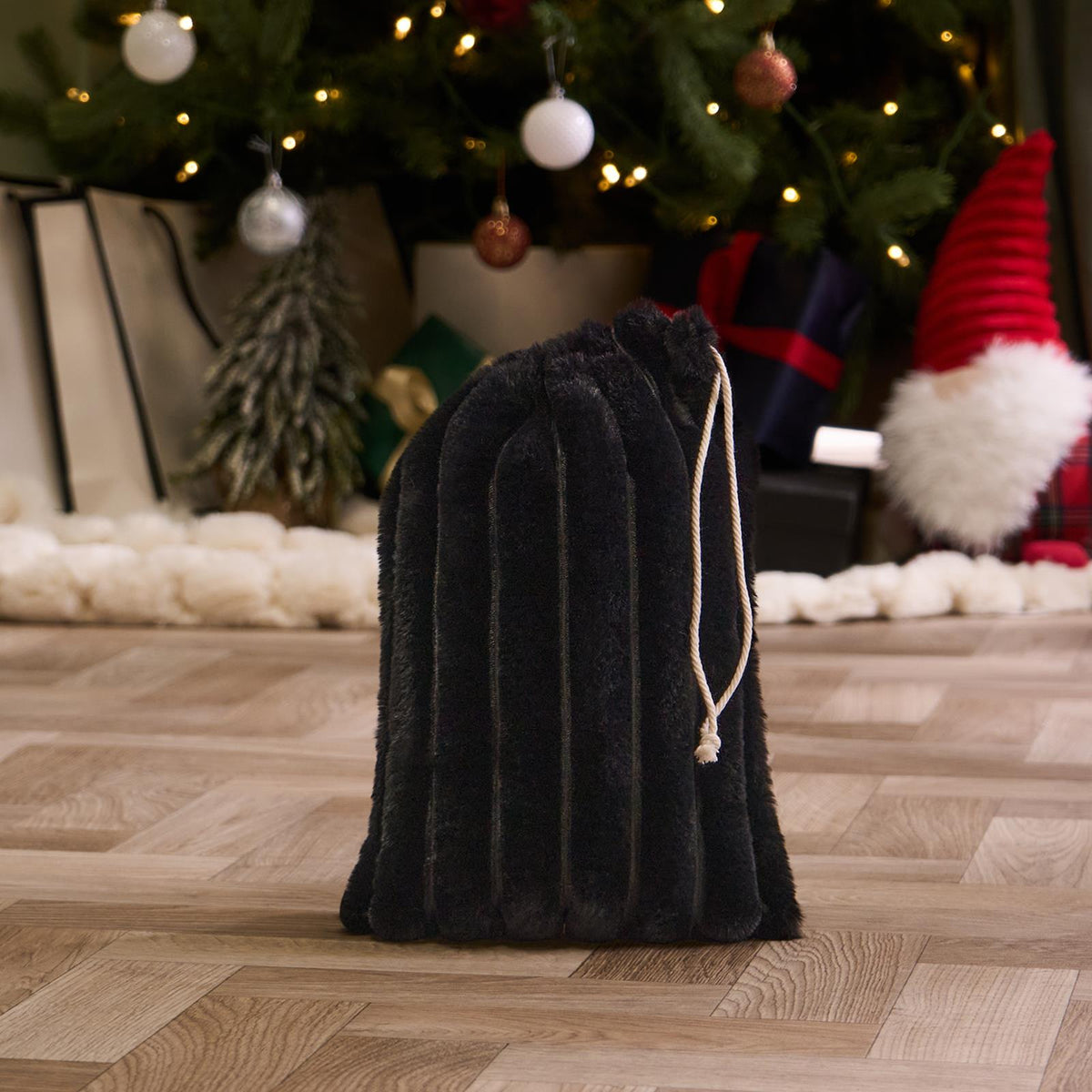 OHS Ribbed Faux Fur Winter Gift Set Hot Water Bottle Socks Eye Mask Scrunchie