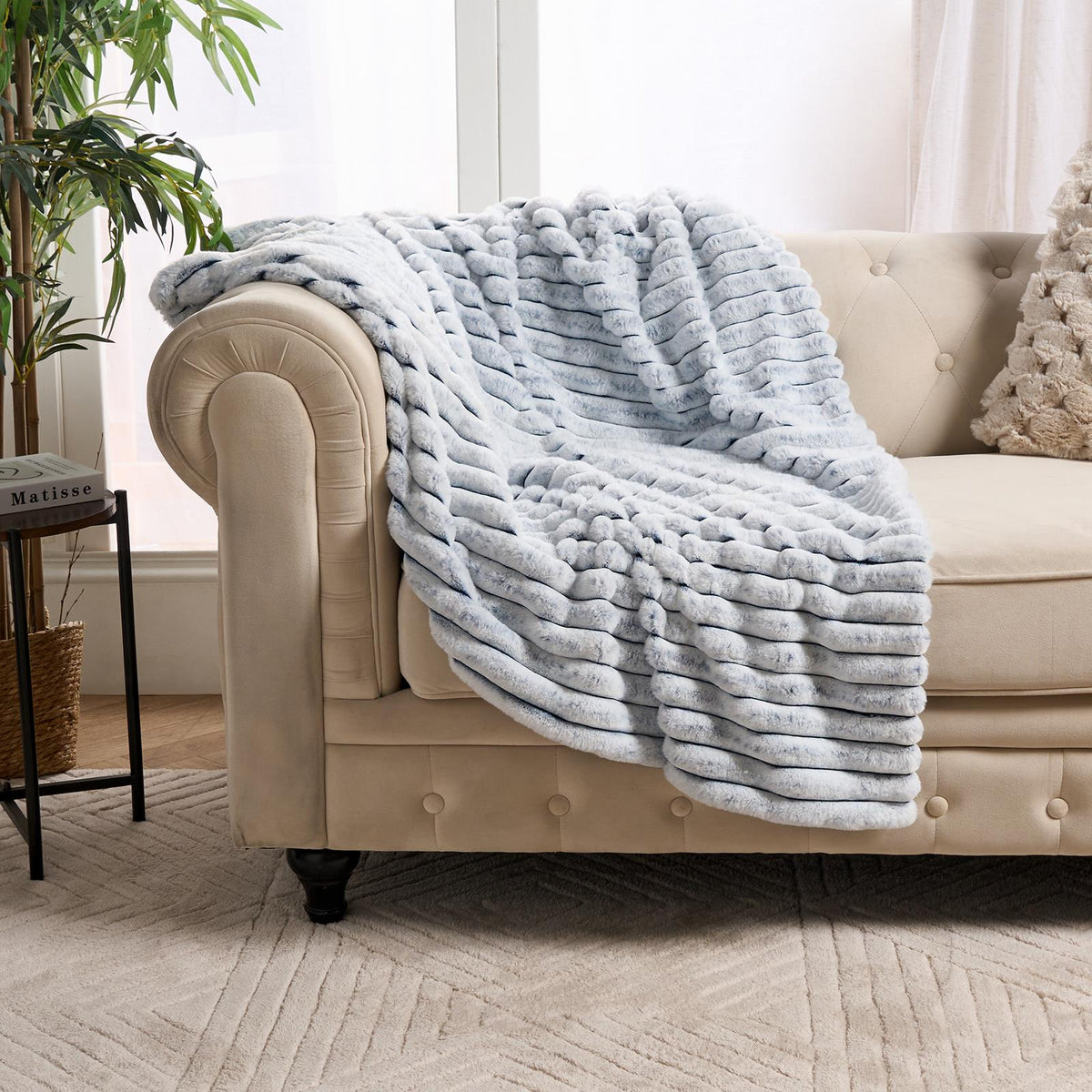 OHS Faux Fur Ribbed Fleece Throw Over Bed Blanket Warm Supersoft