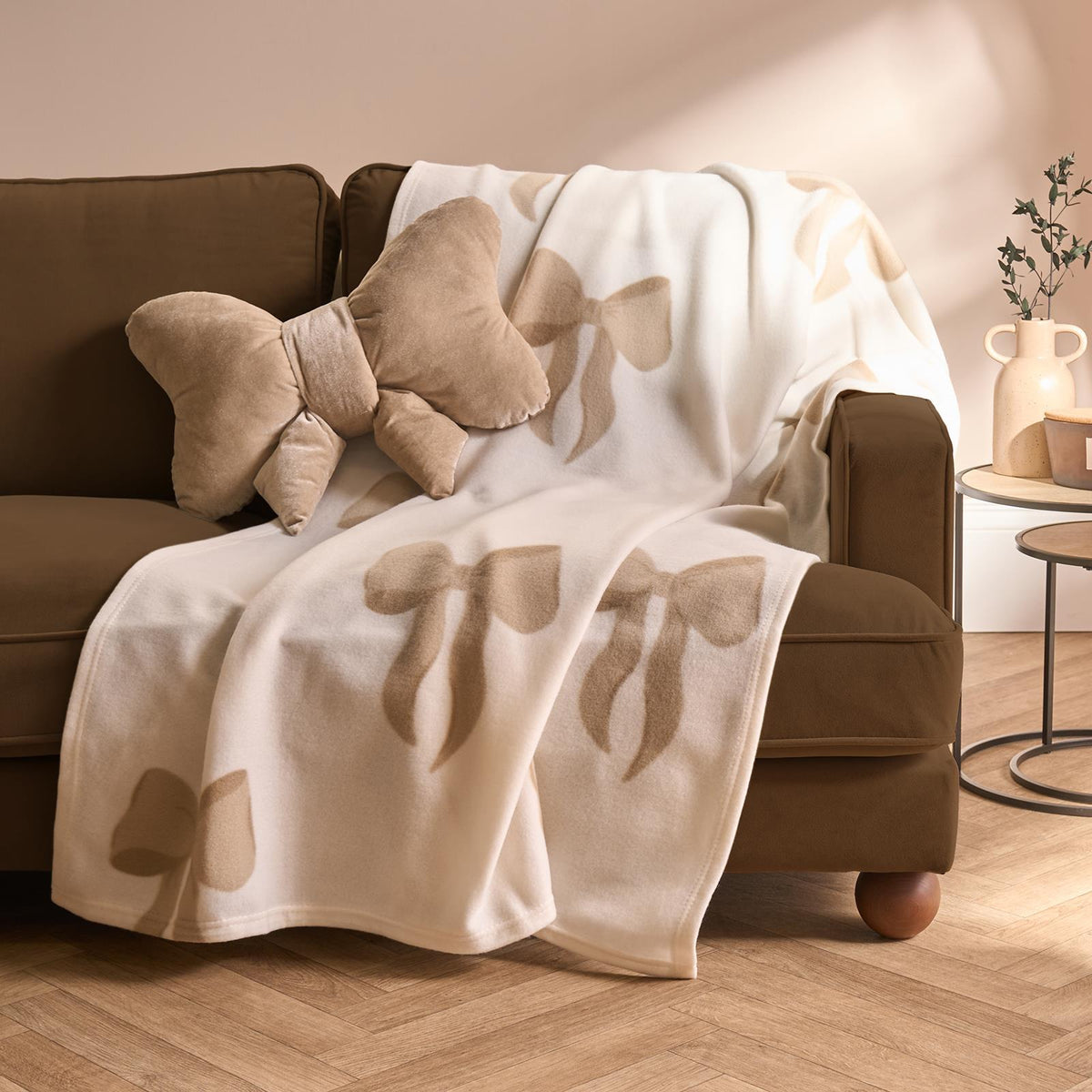 OHS Bows Throw Blanket Soft Polar Fleece Winter Thermal Bedspread Home Decor
