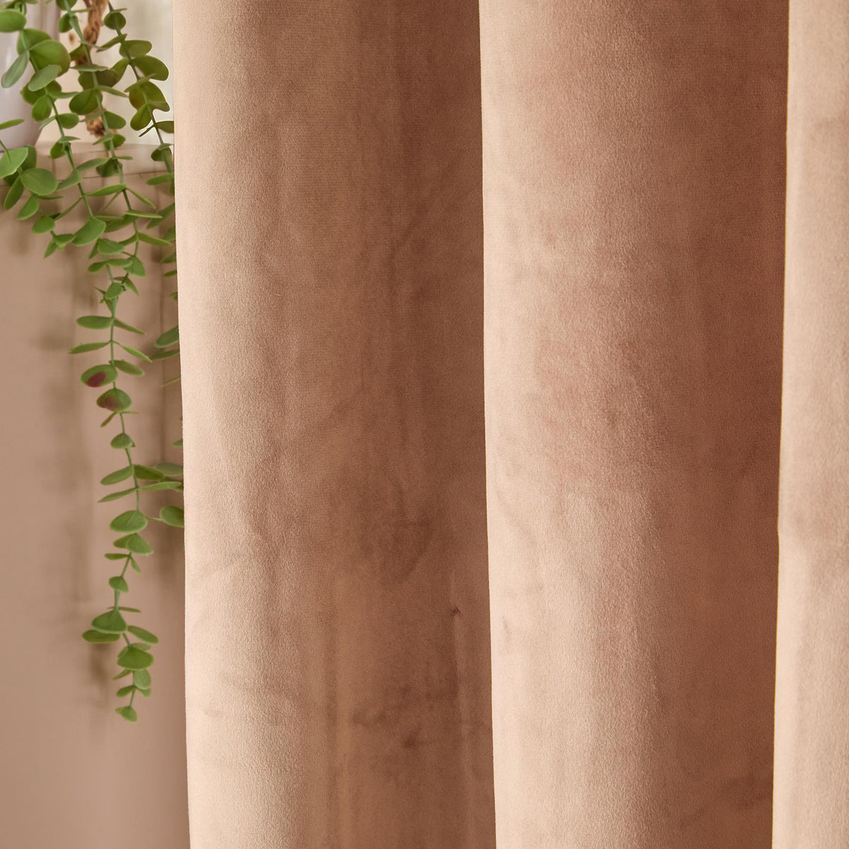 Thermal Matte Velvet Eyelet Curtains 2 Pair Of Ready Made Thick Fabric Ring Top