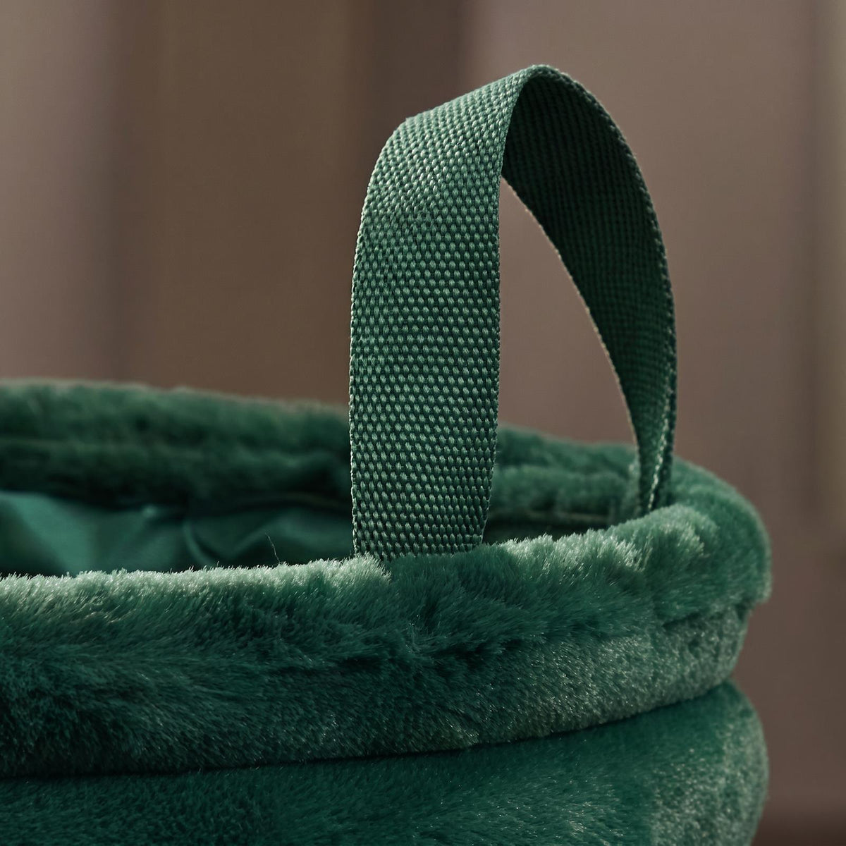 OHS Ribbed Storage Basket with Handles Faux Fur Compact Bucket Organiser