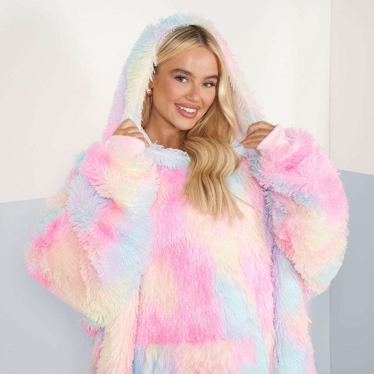 Sienna Fluffy Shaggy Hoodie Blanket Oversize Sherpa Plush Fleece Warm Soft Throw