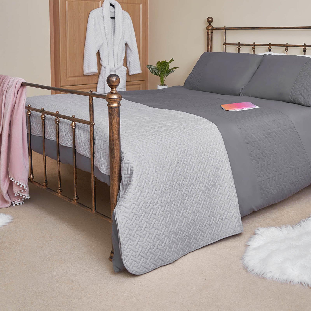 Brentfords Geo Quilted Bedspread Blanket Pinsonic Throw Large Sofa Bed Comforter