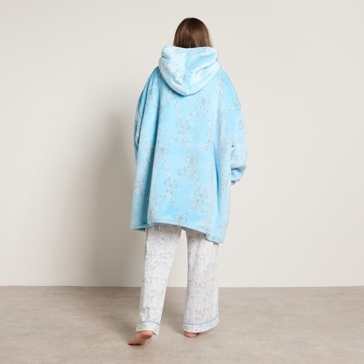 OHS Bow Lattice Hoodie Blanket Sherpa Lined Fleece Wearable Throw Thermal