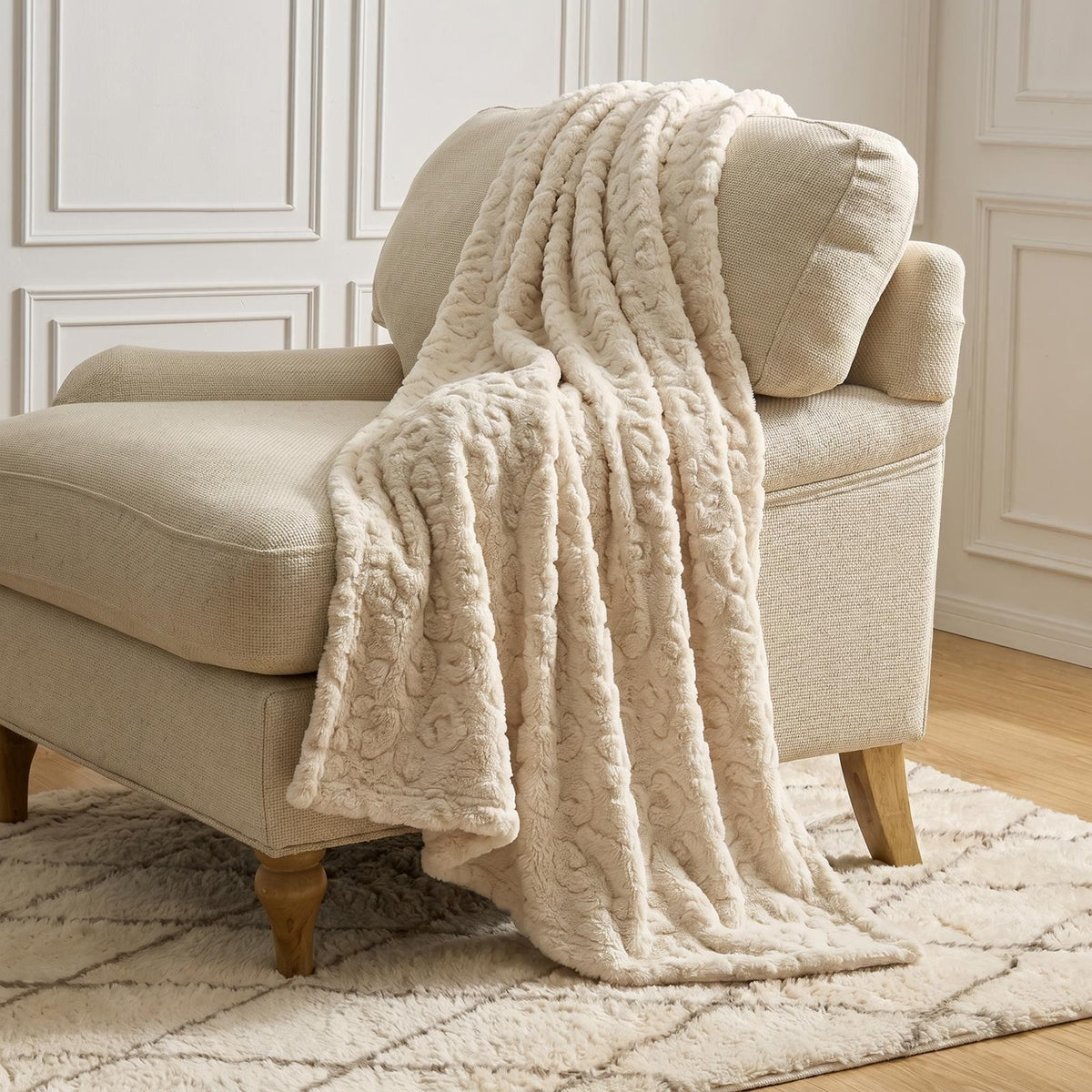 OHS Tufted Throw Animal Pattern Teddy Fleece Blanket Thermal Bedspread