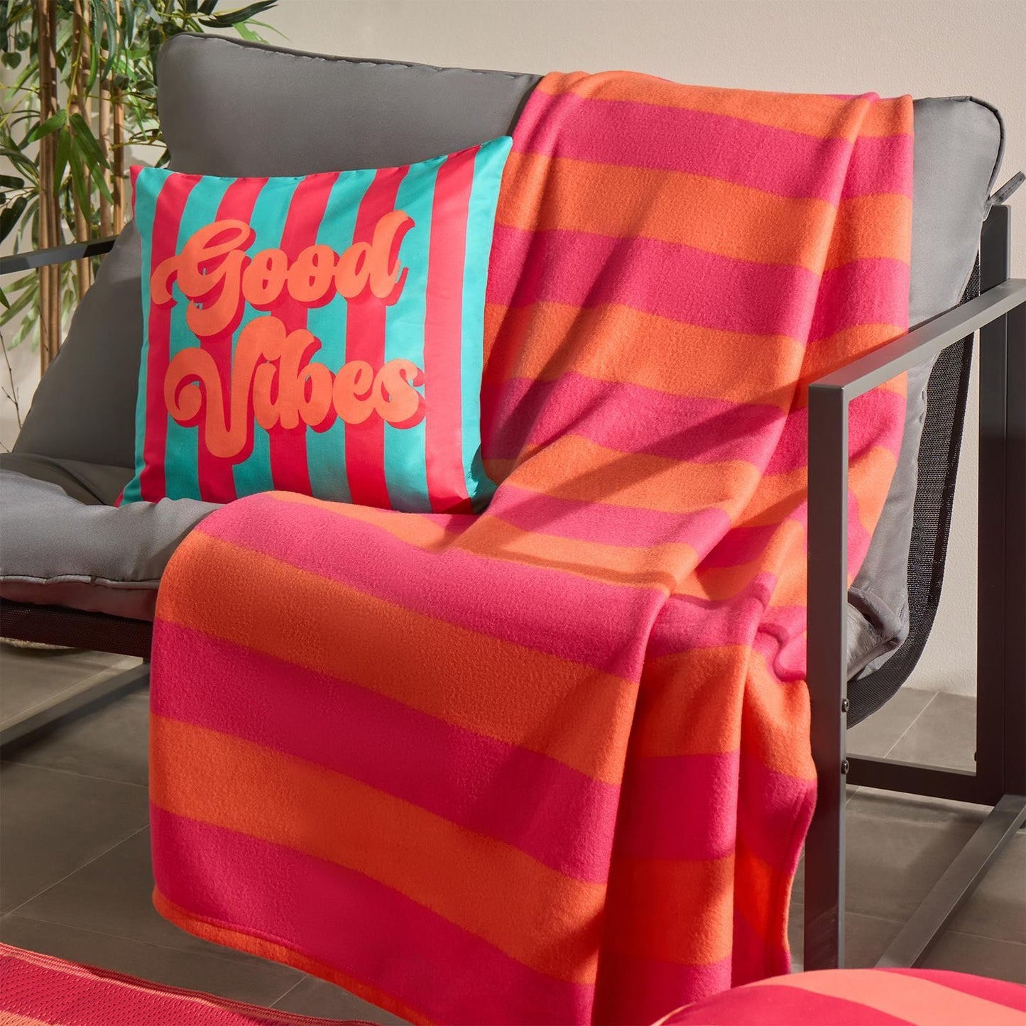 OHS Stripes Print Throw Soft Blanket Polar Fleece Lightweight Bedspread