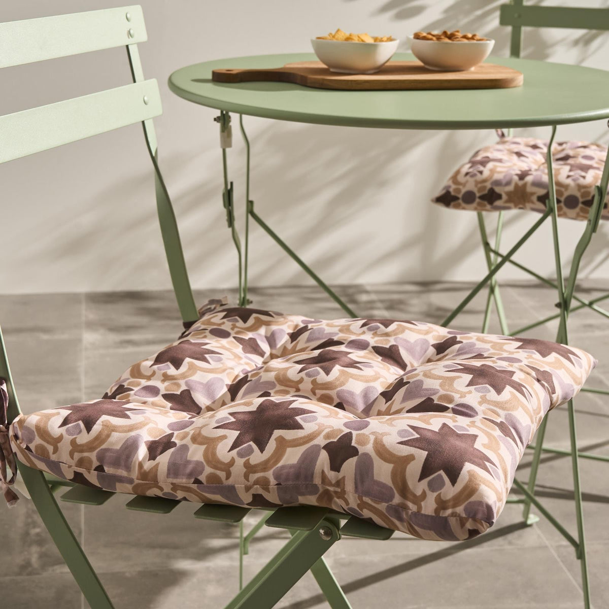 OHS Seat Pads 2 Water Resistant Outdoor Cushions Garden Chair Covers Ties