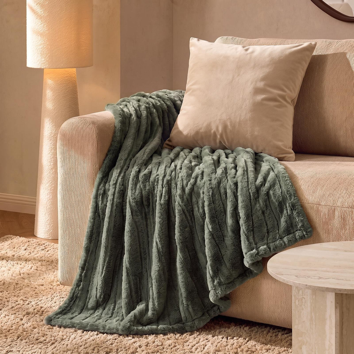 OHS Faux Fur Ribbed Fleece Throw Over Bed Blanket Supersoft, Green - 150 x 200cm