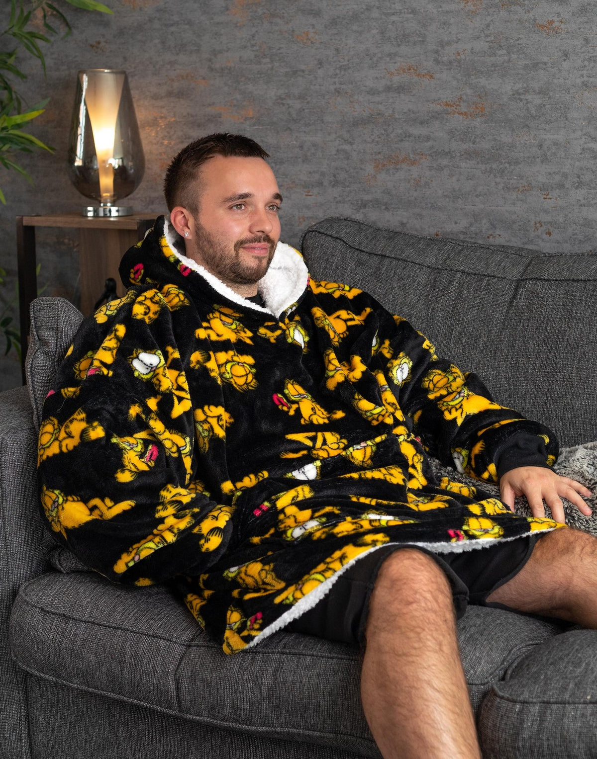 Garfield Blanket Hoodie | Mens Black | Official Merch