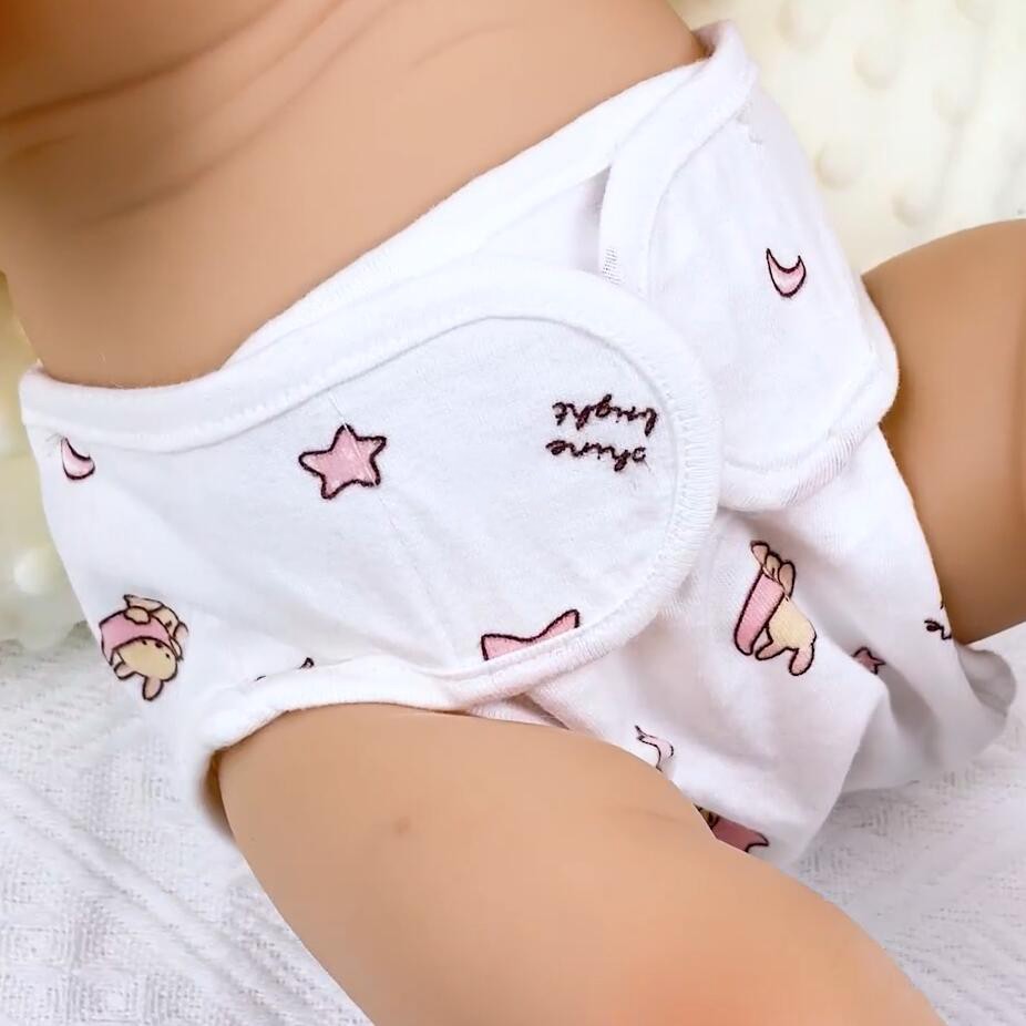 4PC Reborn Baby Dolls Accessories-Cloth Diaper+Magnetic Dummy+Bottle+Dummy Clip
