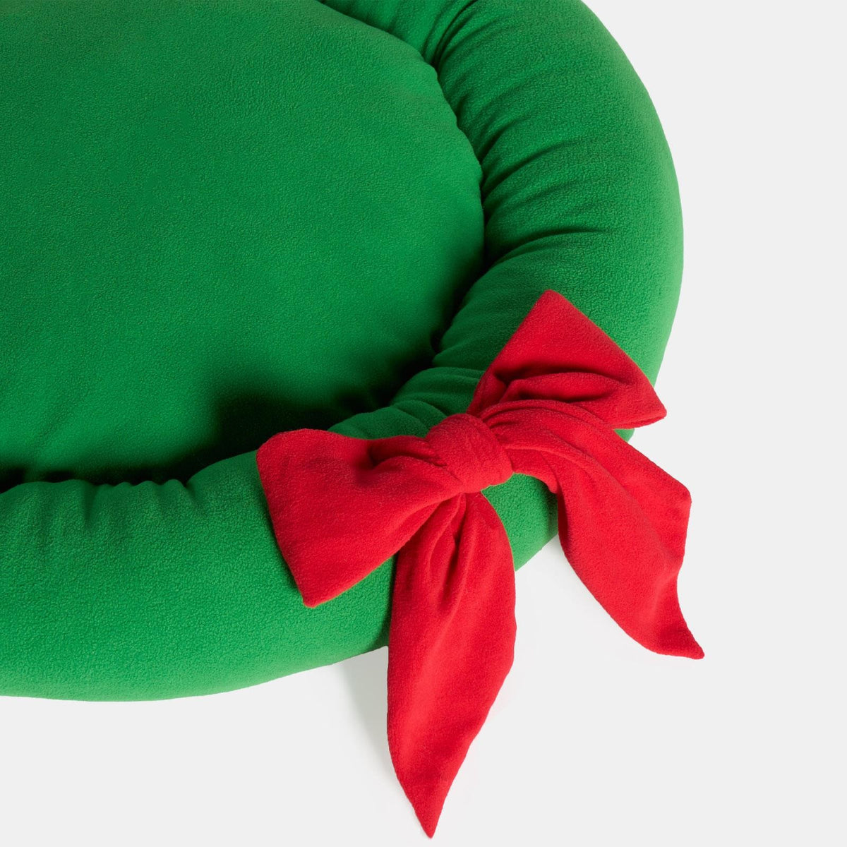 OHS Christmas Pet Bed Novelty Bow Wreath Round Calming Cushion for Dog Cat