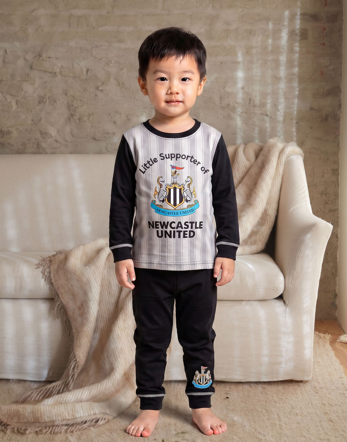 Newcastle United Long Sleeve Long Leg Pyjama Set | Boys Black | Official Merch