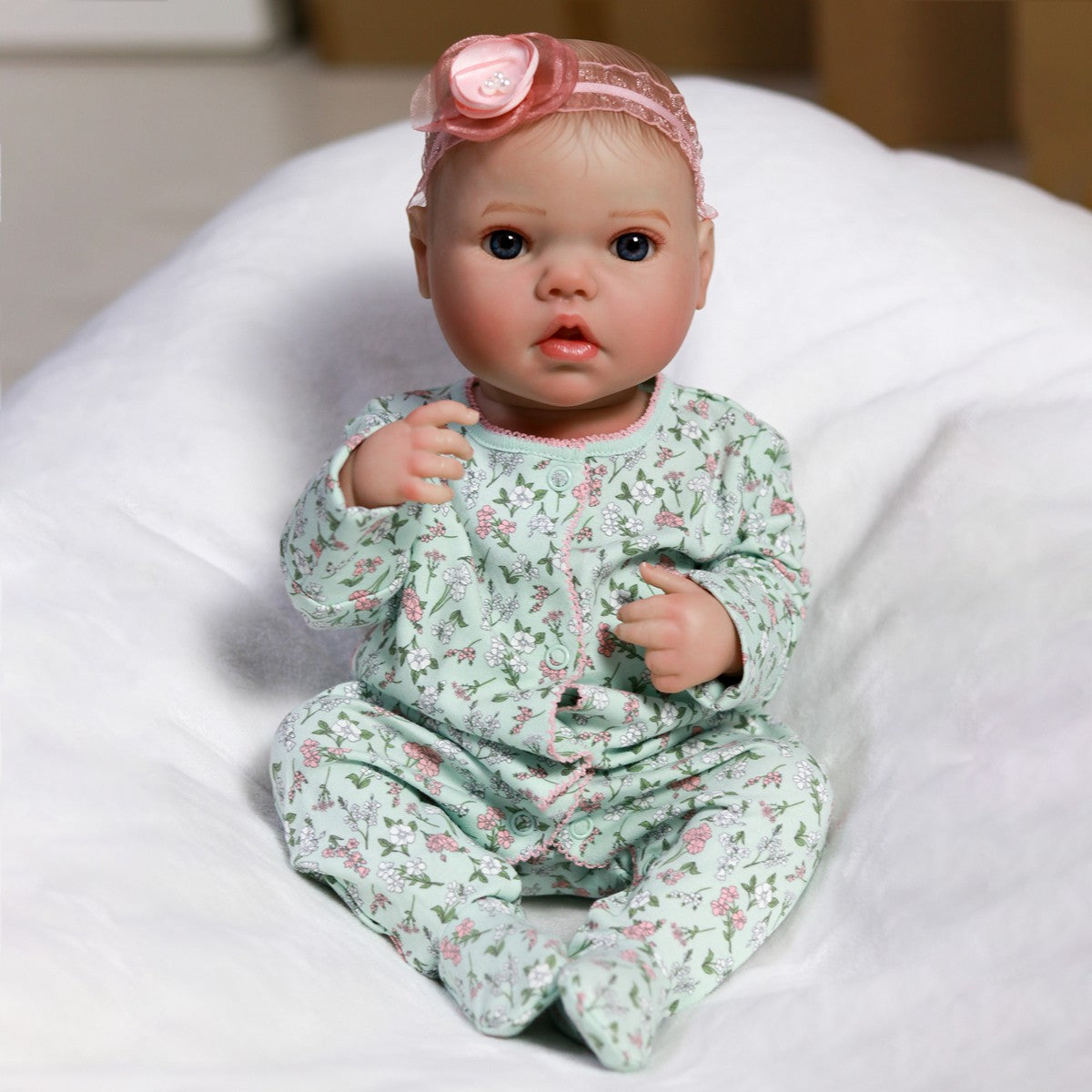 Realistic Reborn Dolls Baby Girl Full Body Vinyl Silicone Lifelike Newborn Gift
