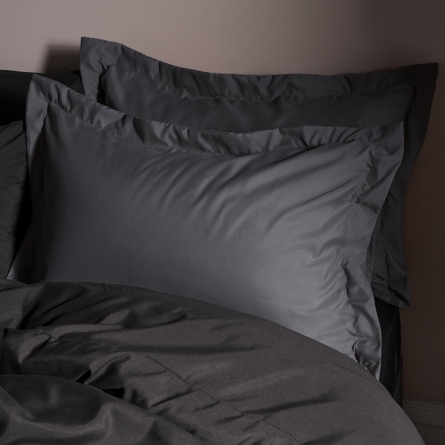 OHS 2 Pack Oxford Pillowcase Set Soft Microfibre Plain Dyed Pillow Covers