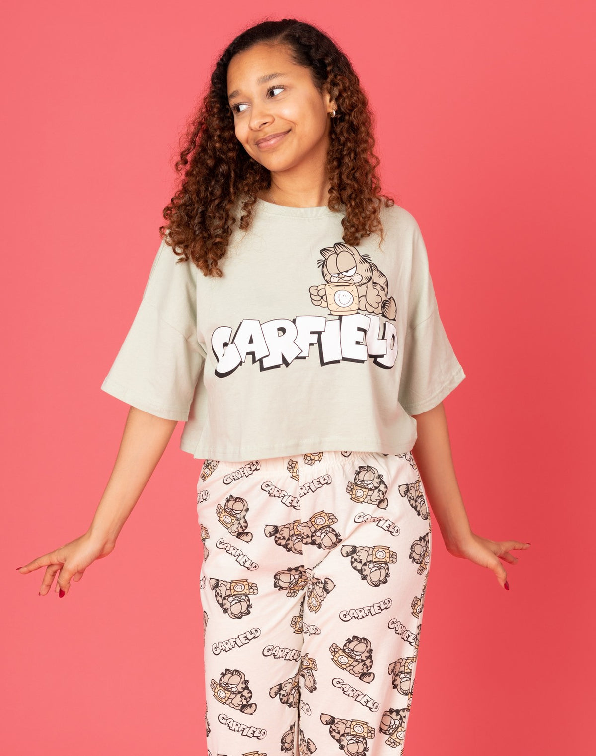 Garfield Short Sleeve Long Leg Pyjama Set | Womens Green/Oatmeal | Official Merc