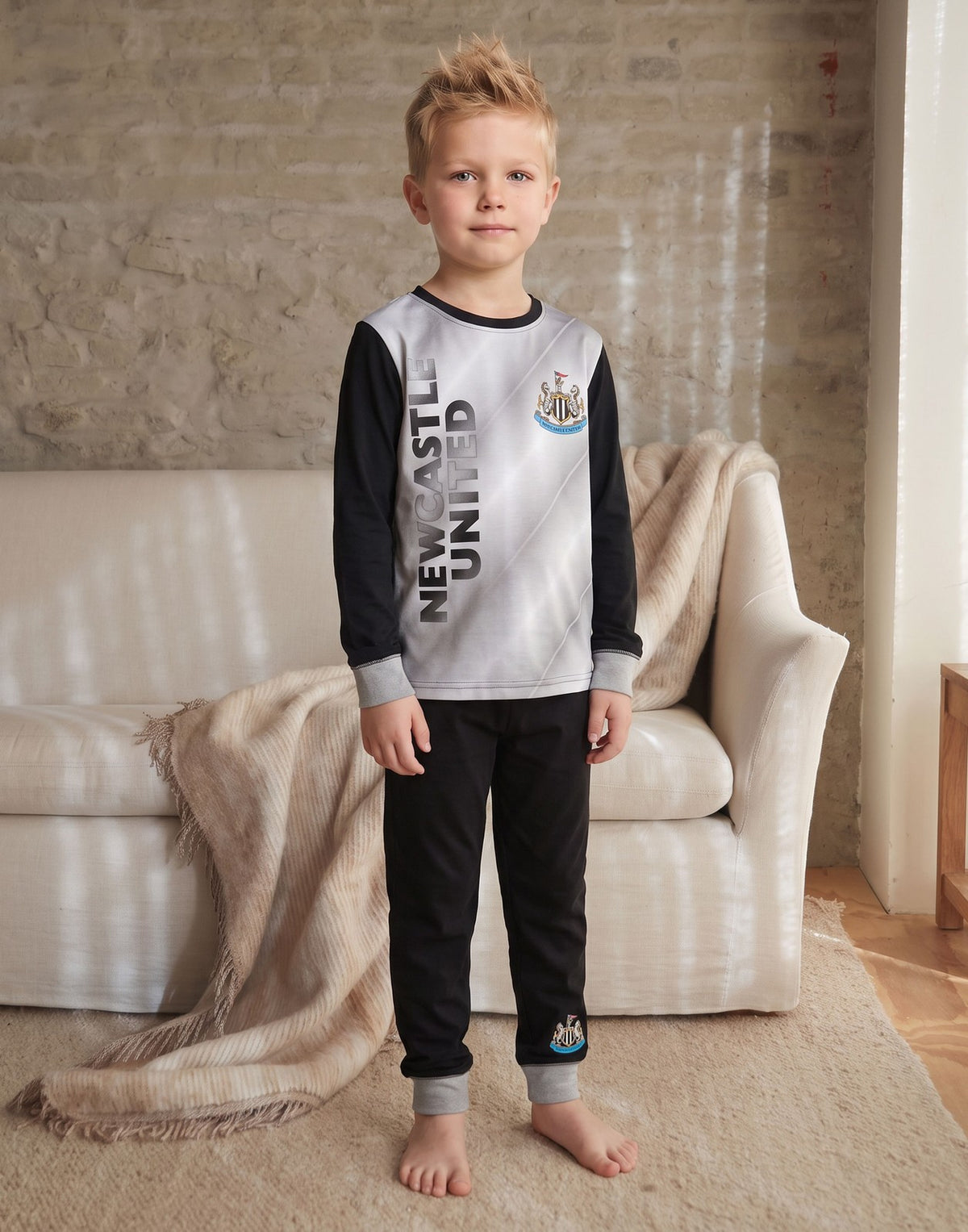 Newcastle United Long Sleeve Long Leg Pyjama Set | Boys Black | Official Merch