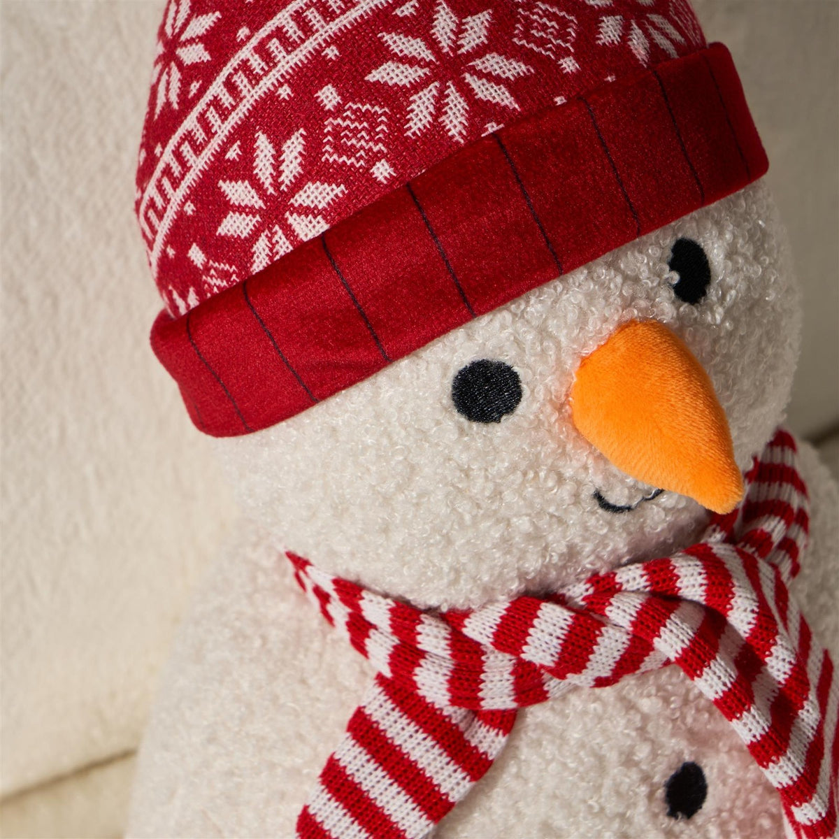OHS Snowman Decorative Cushion Xmas Filled Scatter Pillow Festive Home Decor