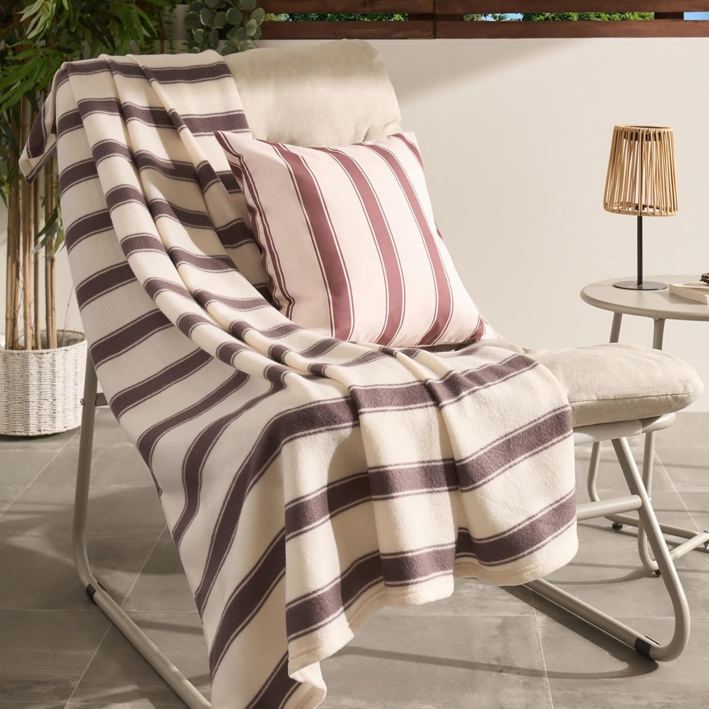 OHS Stripes Print Throw Soft Blanket Polar Fleece Lightweight Bedspread
