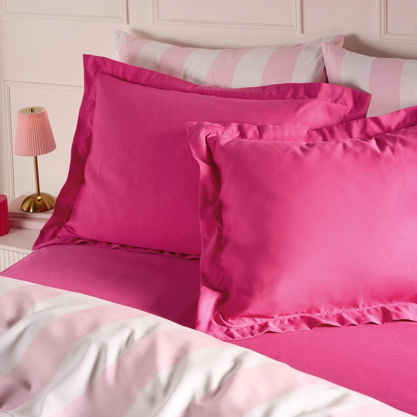 OHS 2 Pack Oxford Pillowcase Set Soft Microfibre Plain Dyed Pillow Covers