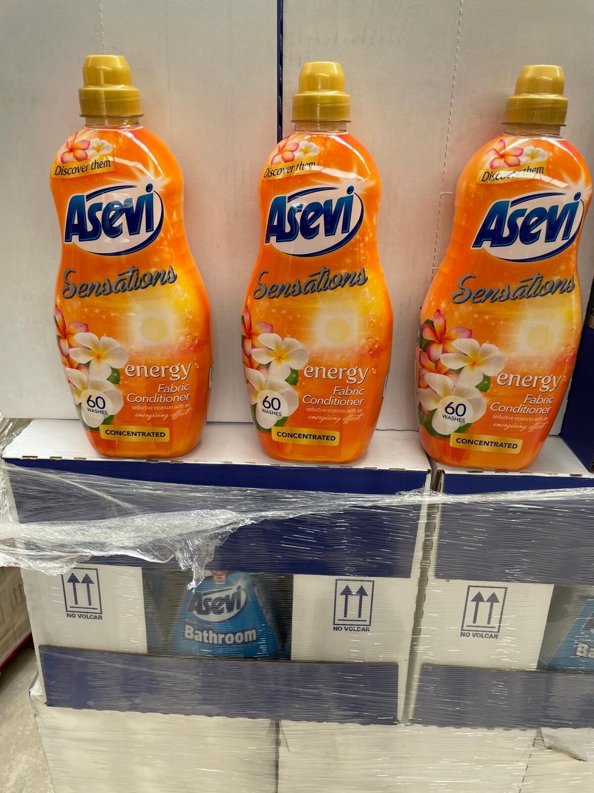Asevi Bundle Spanish Cleaning Products Bathroom Cleaner Fabric Softener Blue