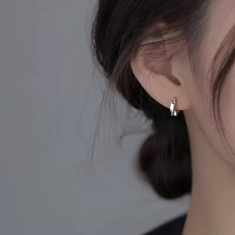 925 Sterling Silver Elegant Mobius Hoop Earrings Jewellery Women Girls Gift UK