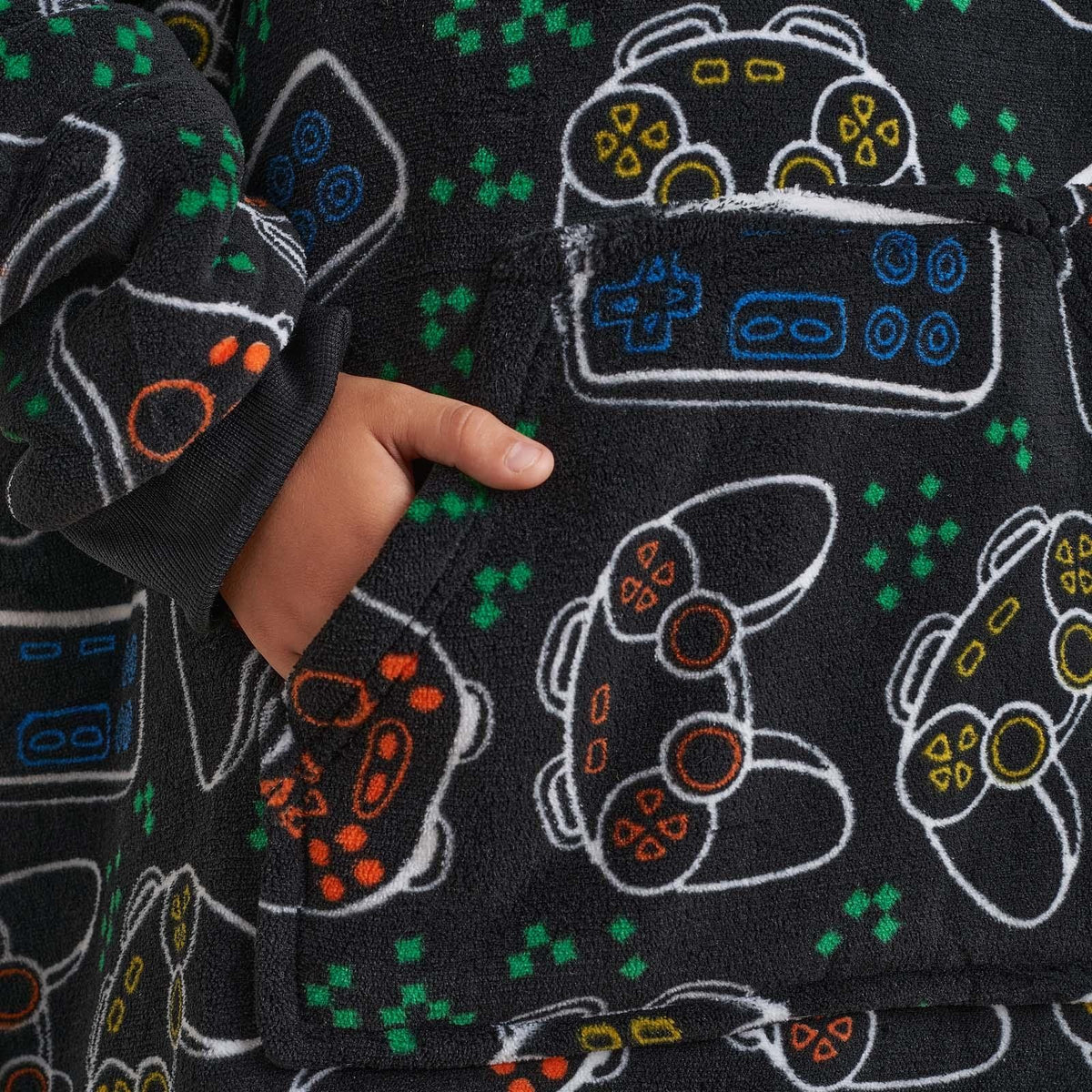 Dreamscene Game Remote Hoodie Blanket Soft Fleece Oversized Kids Throw, Black