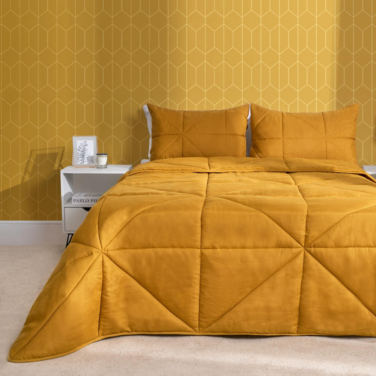 OHS Coverless Duvet Geo Quilted 7.5 TOG Bedding Set with Pillowcase Double King