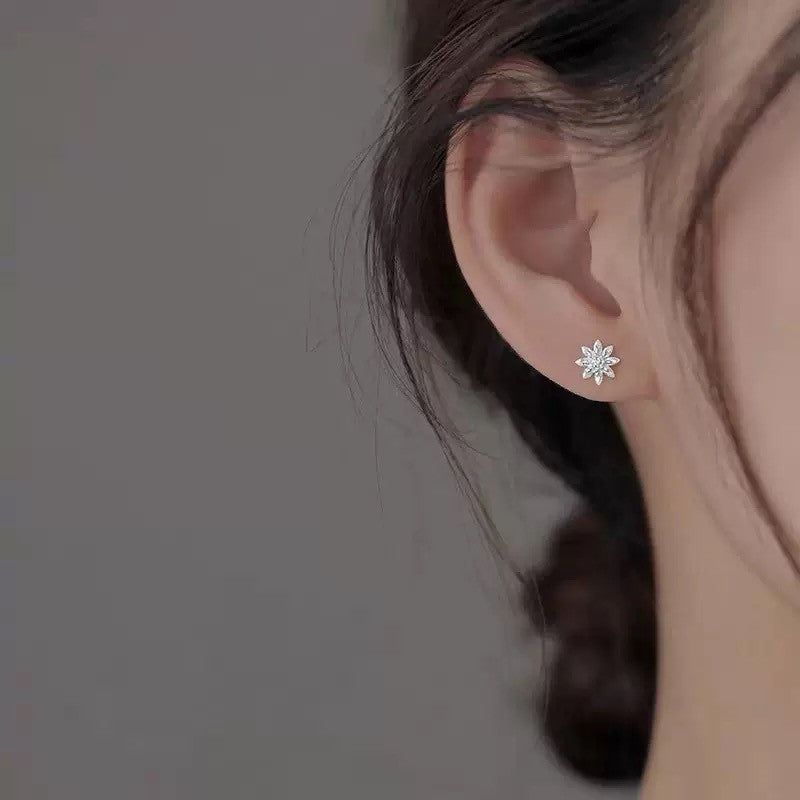 925 Sterling Silver Snowflakes Stud Earrings Women Jewellery Christmas Gift UK
