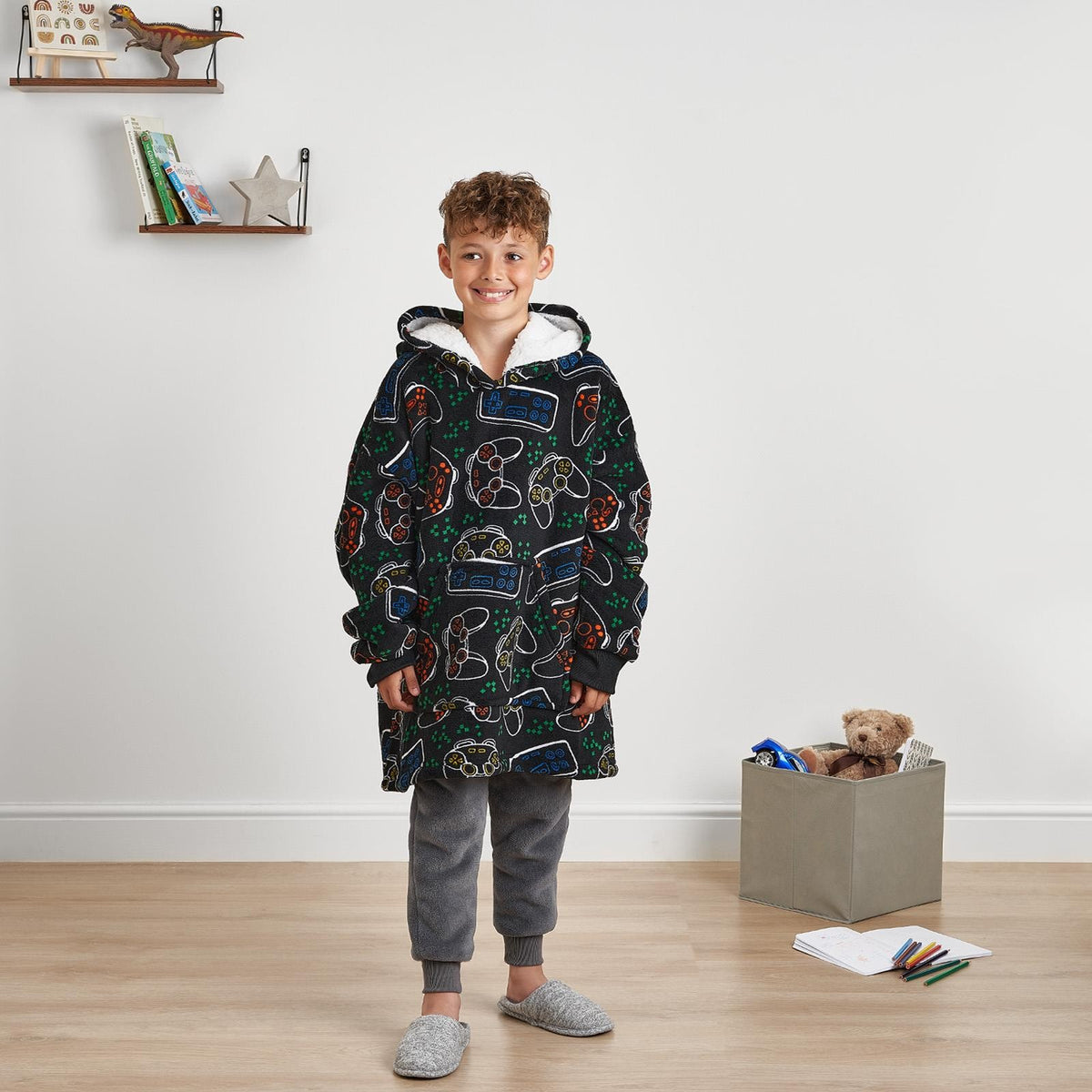 Dreamscene Game Remote Hoodie Blanket Soft Fleece Oversized Kids Throw, Black