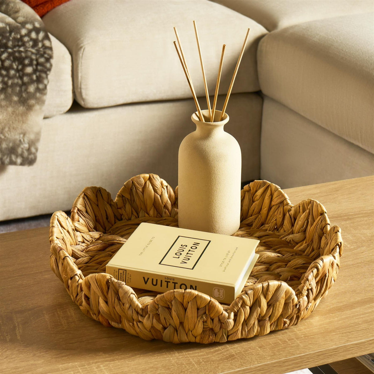 OHS Scallop Seagrass Tray Woven Water Hyacinth Decorative Organiser Basket