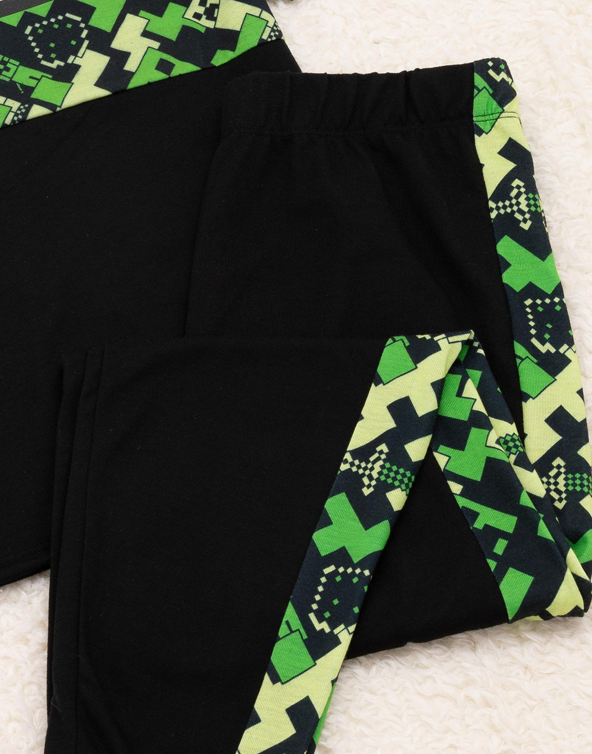 Minecraft Short Sleeve Long Leg Pyjama Set | Boys Green Black Gaming | Official